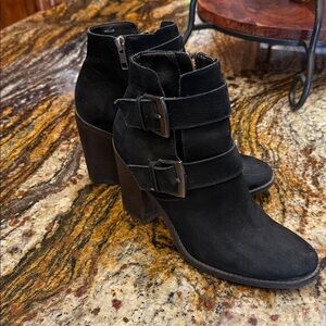 Steve Madden Black Heeled Boots with Buckles. GUC